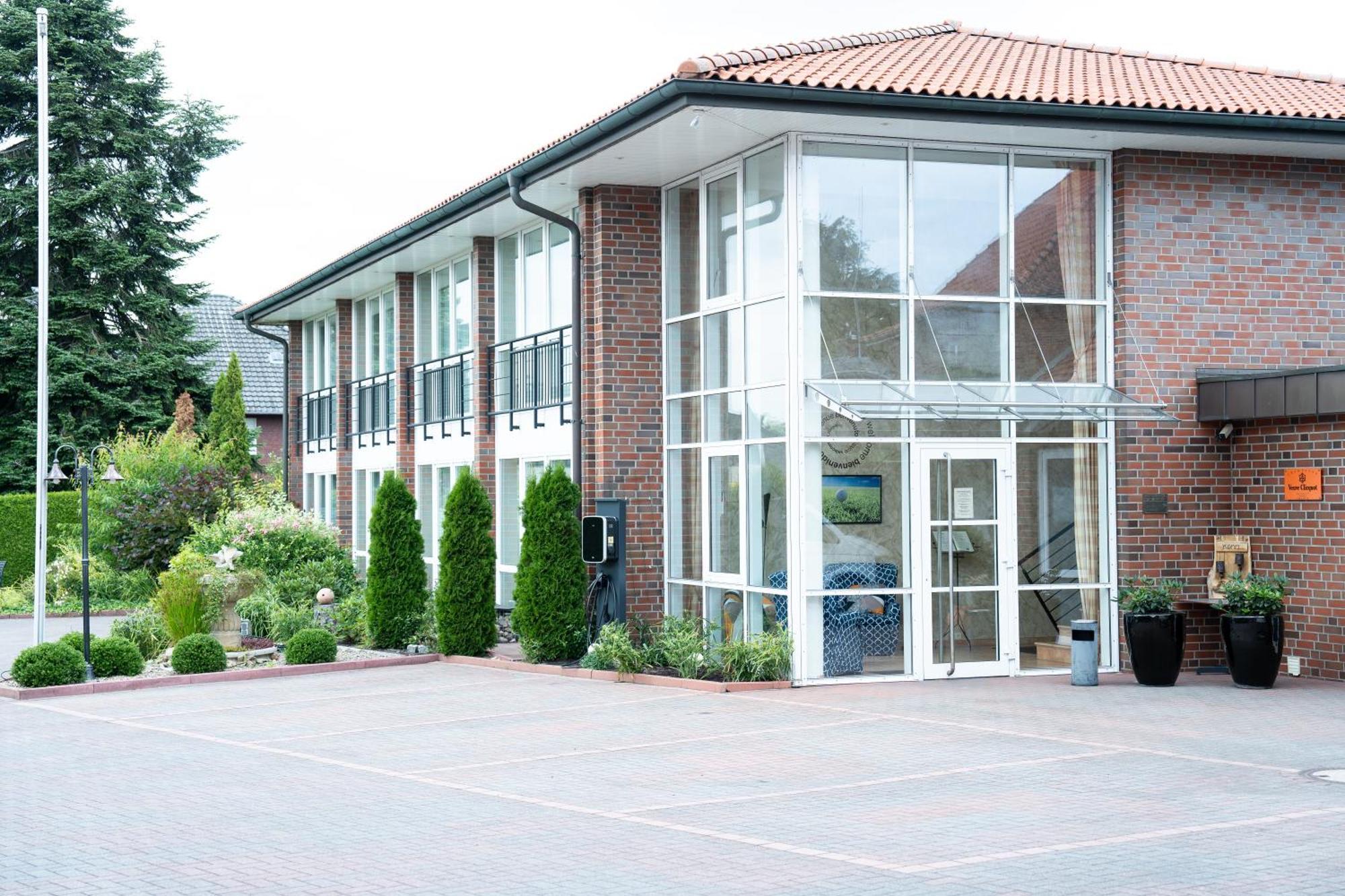 Garrel Hotel Zur Post - Economy Rooms מראה חיצוני תמונה